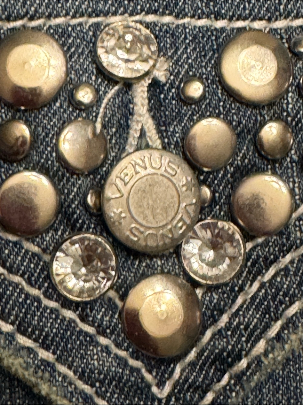 New! VENUS Studded Waist Jeans - Picture 6 of 12